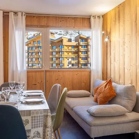 Apartment Renove - 4 Pers, 2 Chambres, Balcon, Plein Coeur, Proximite Pistes, Commerces