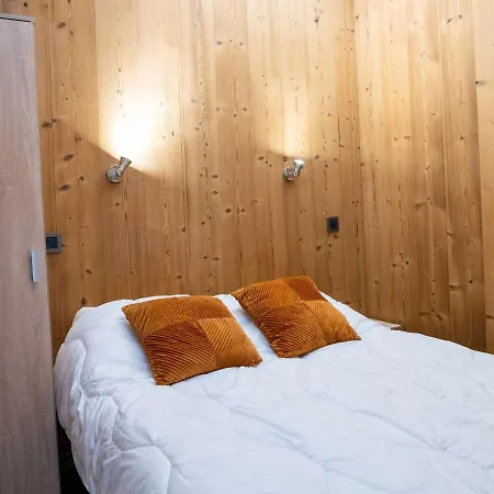 Renove - 4 Pers, 2 Chambres, Balcon, Plein Coeur, Proximite Pistes, Commerces - Fr-1-637-35 *