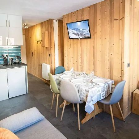 Apartment Renove - 4 Pers, 2 Chambres, Balcon, Plein Coeur, Proximite Pistes, Commerces Val Thorens